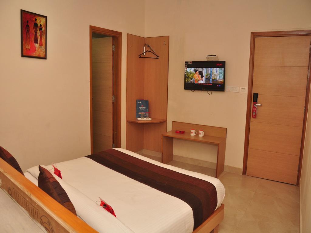 Oyo 1676 Hotel Sukhmani Amritsar Exterior photo